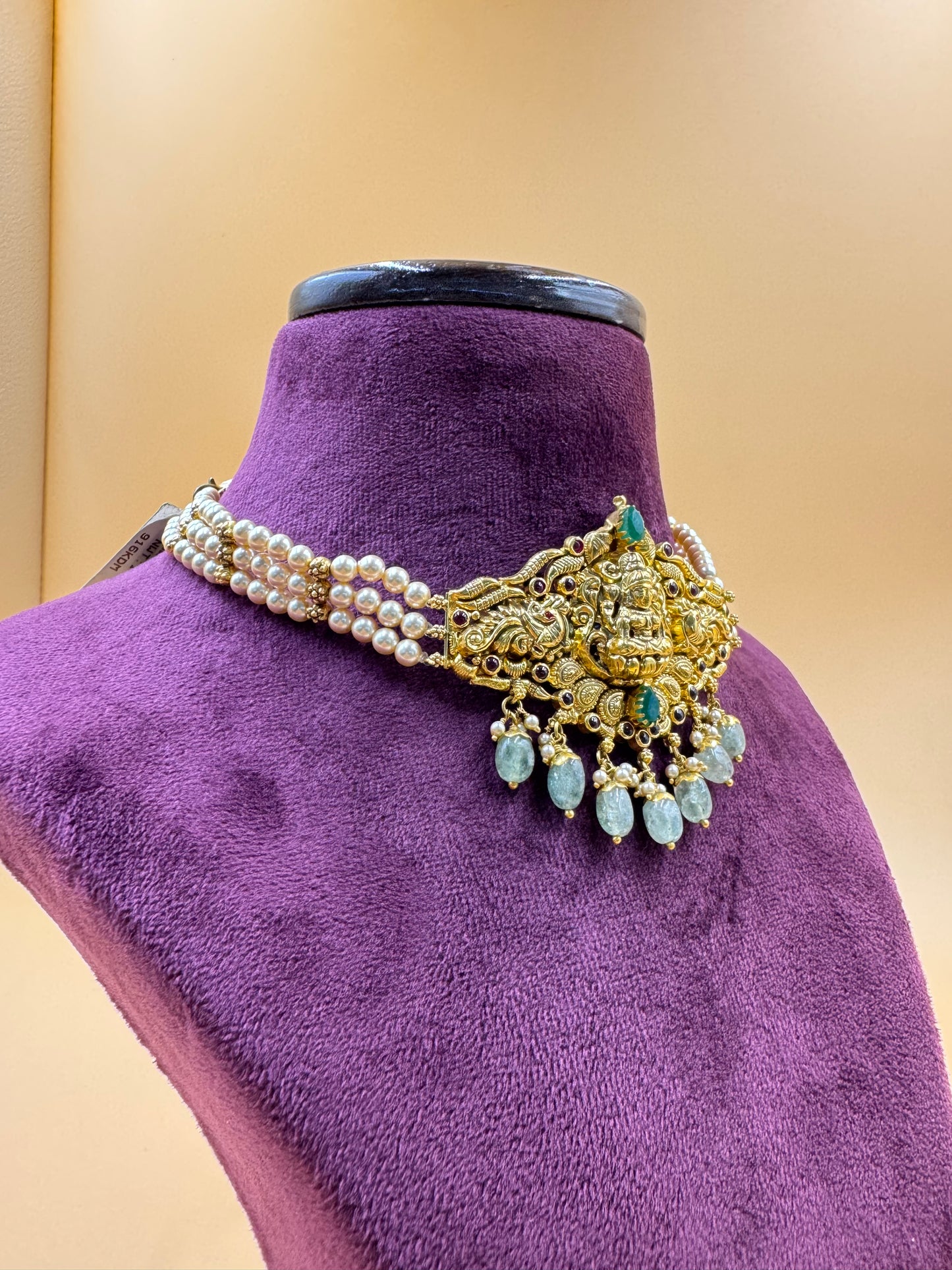 Lakshmi Pearl Choker
