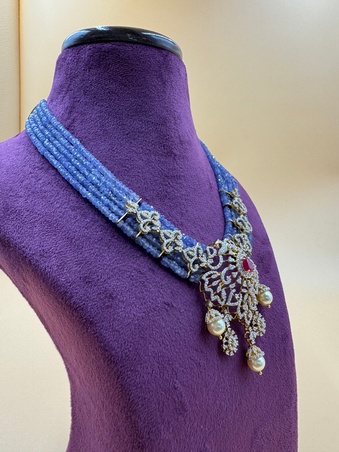 Tanzanite 18KT with red stones and pearls Neclace